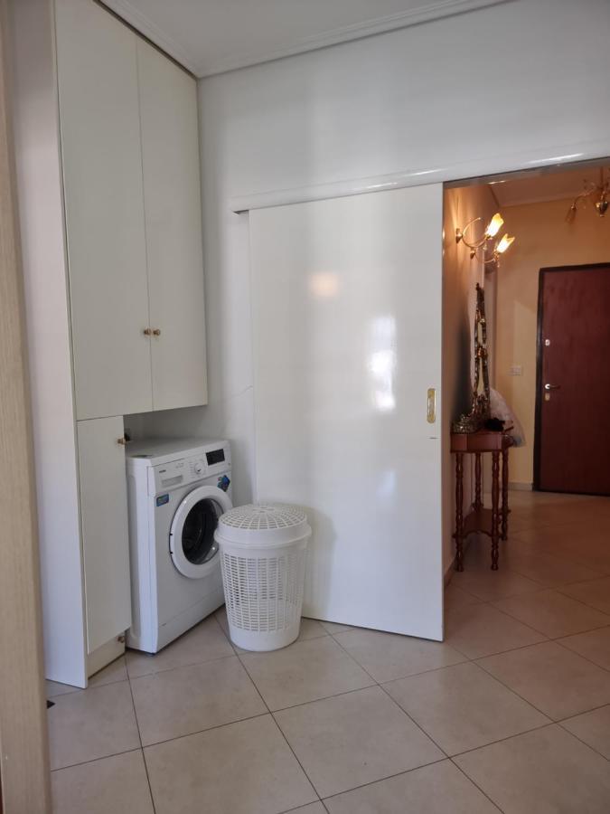 ساراندا City Center Apartment 1 المظهر الخارجي الصورة