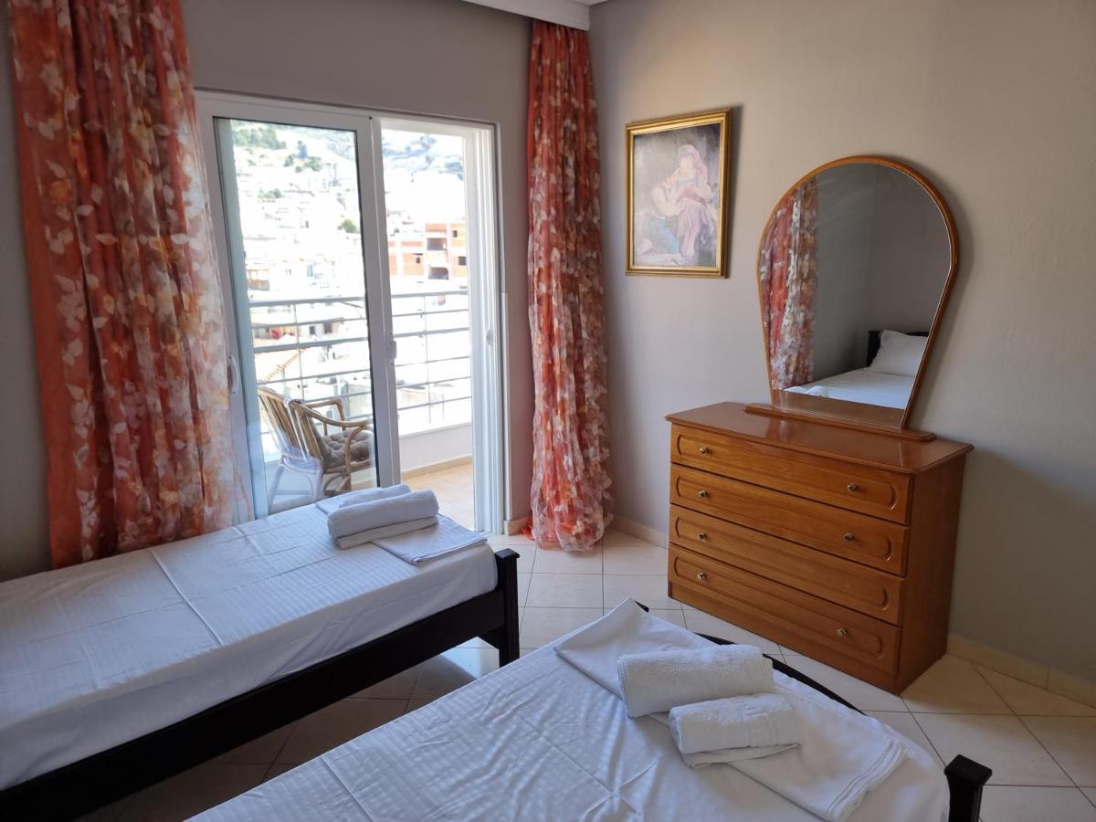 ساراندا City Center Apartment 1 المظهر الخارجي الصورة