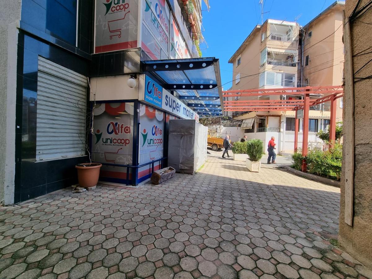 ساراندا City Center Apartment 1 المظهر الخارجي الصورة