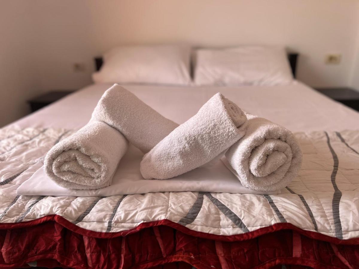 ساراندا City Center Apartment 1 المظهر الخارجي الصورة